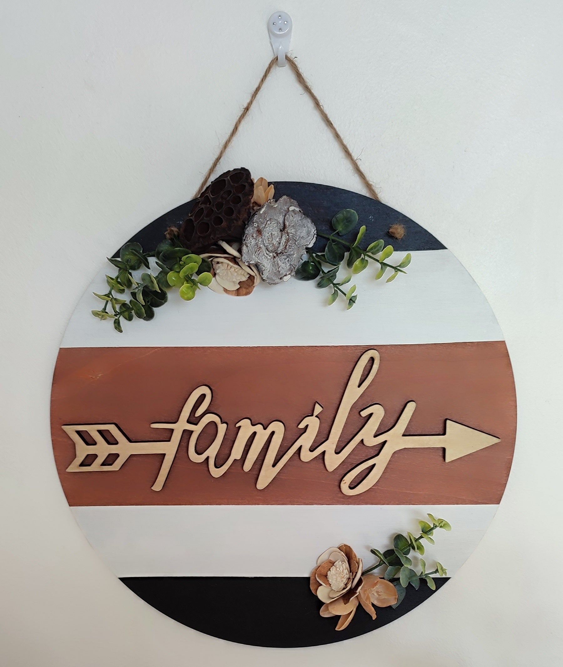Decoración de pared redonda de madera "Familia"
